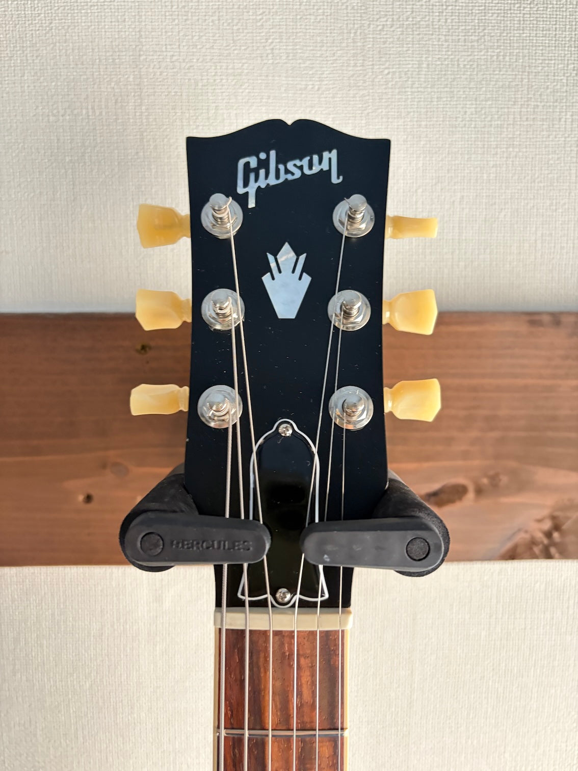 Gibson ES-335 Satin 2024 – auldguitars