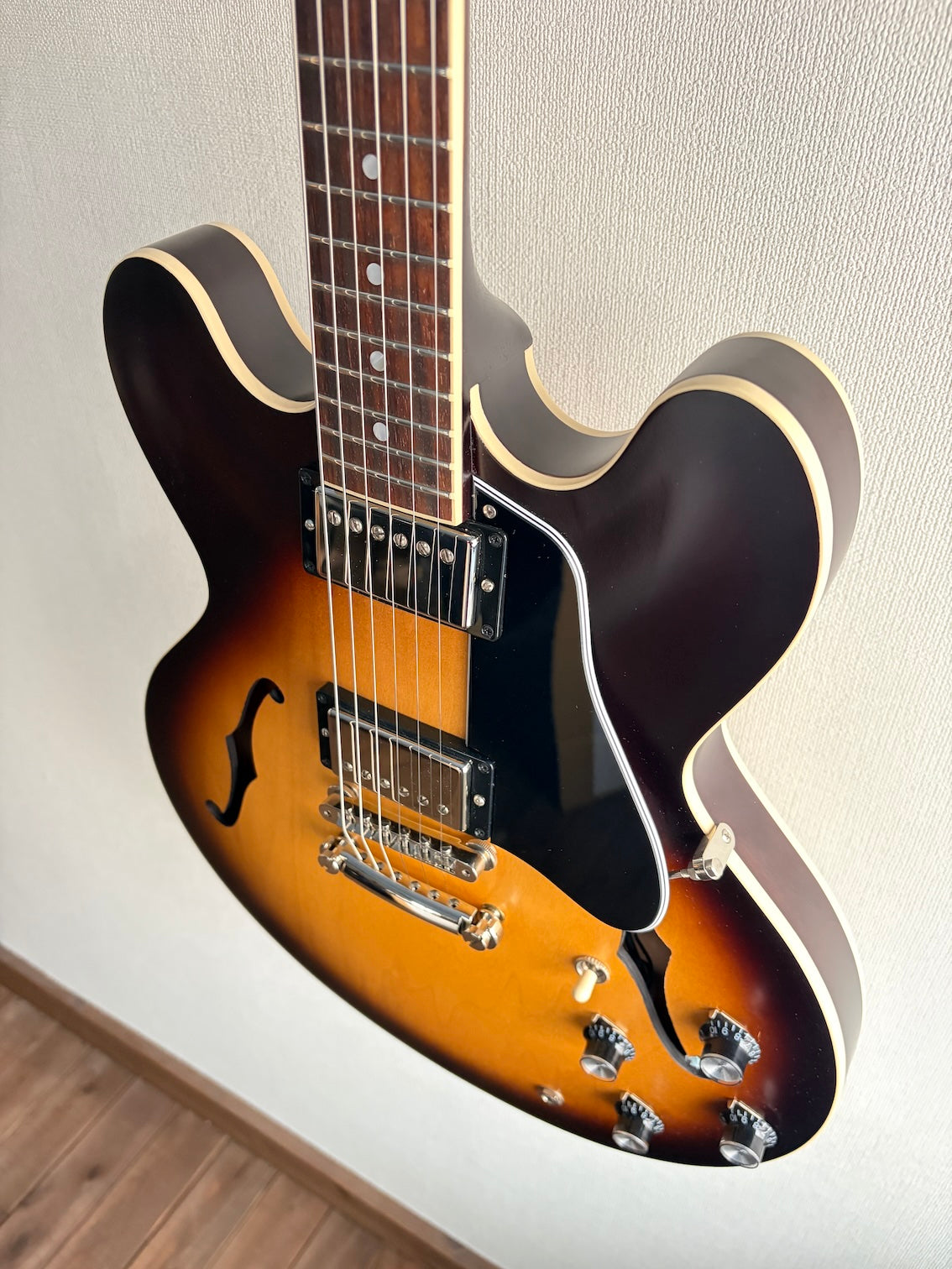 Gibson ES-335 2024年製　コンディション良好 Gibson ES-335 Satin 2024 – auldguitars