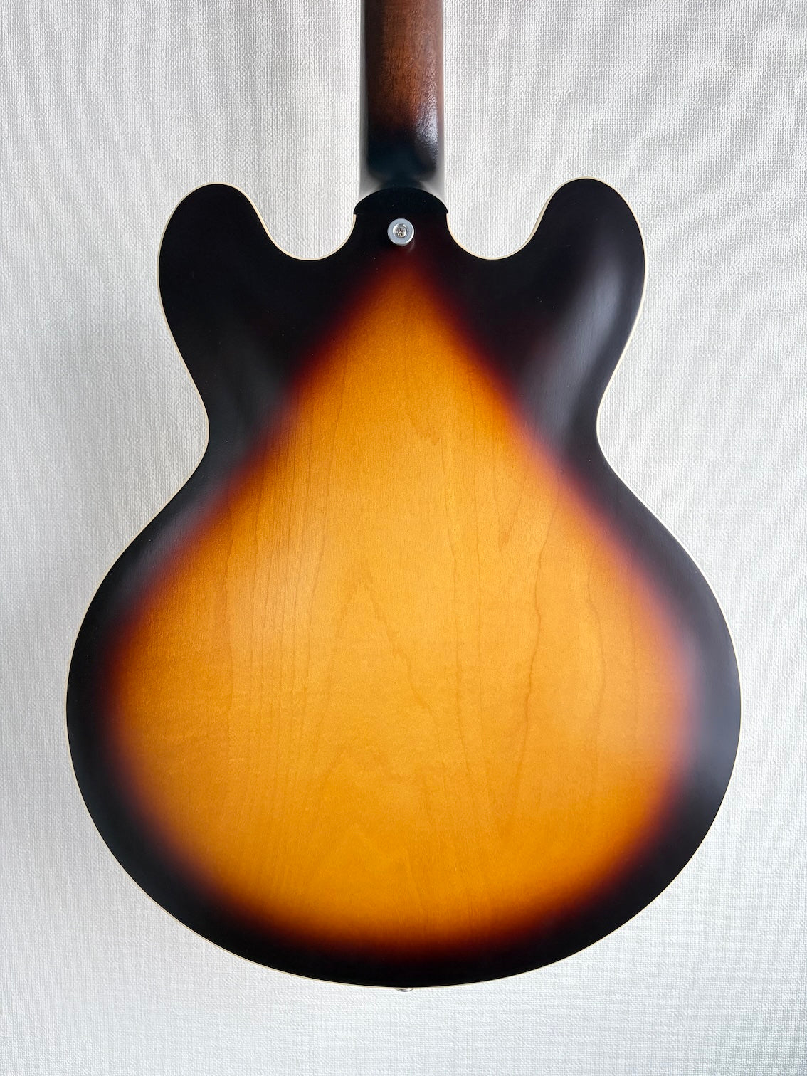 Gibson ES-335 Satin 2024 – auldguitars