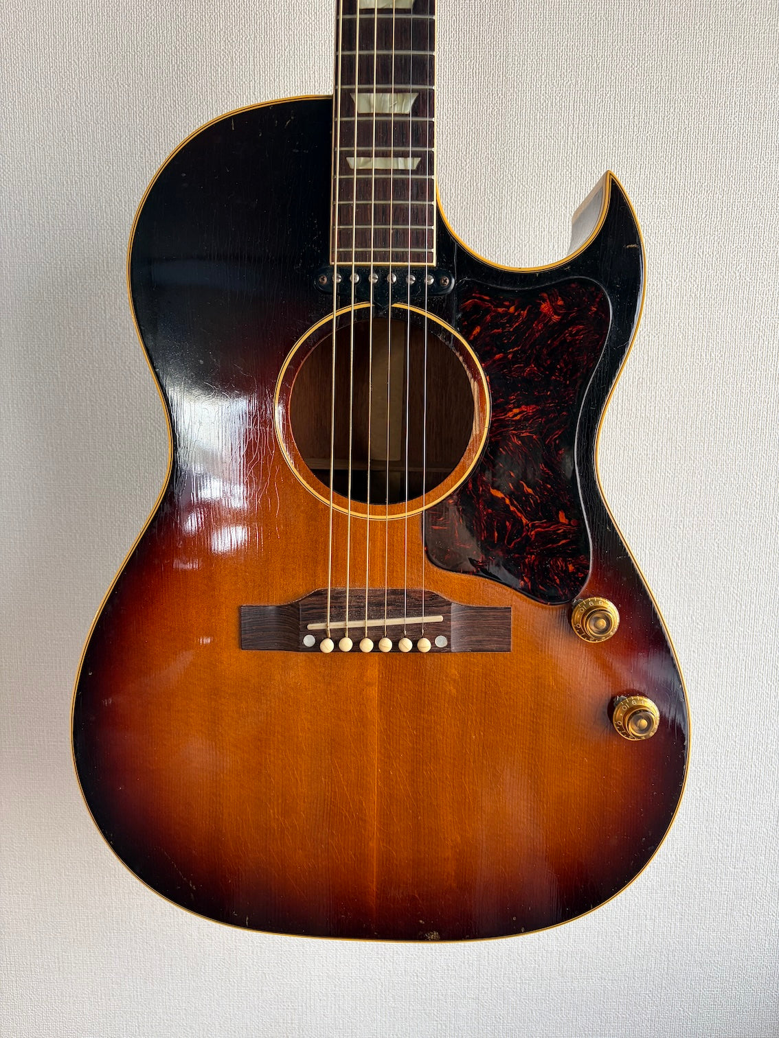 Gibson CF-100e 1957