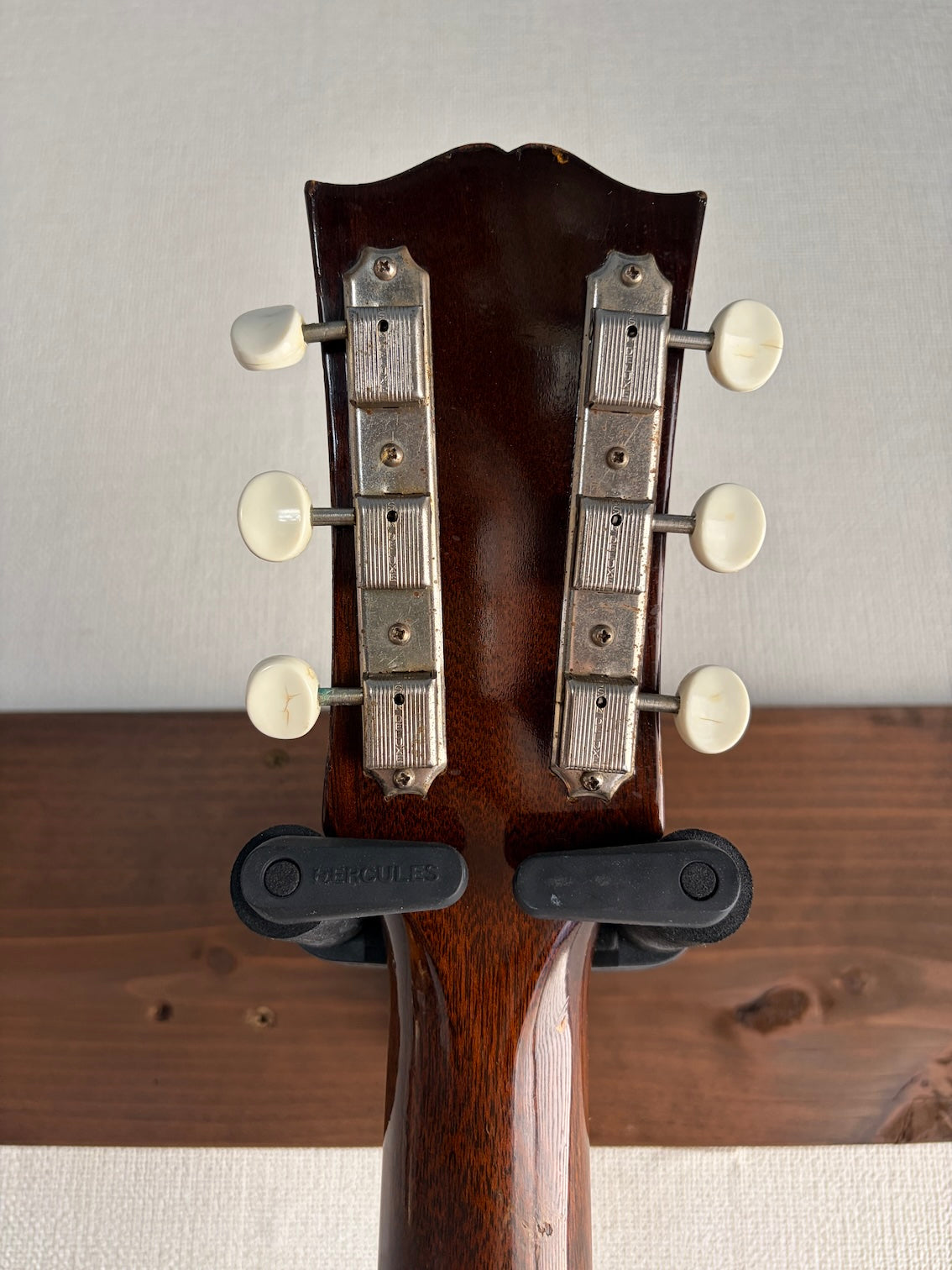 Gibson CF-100e 1957