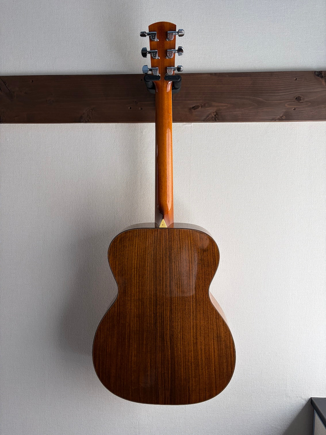 Larrivee OM-10 1994 – auldguitars