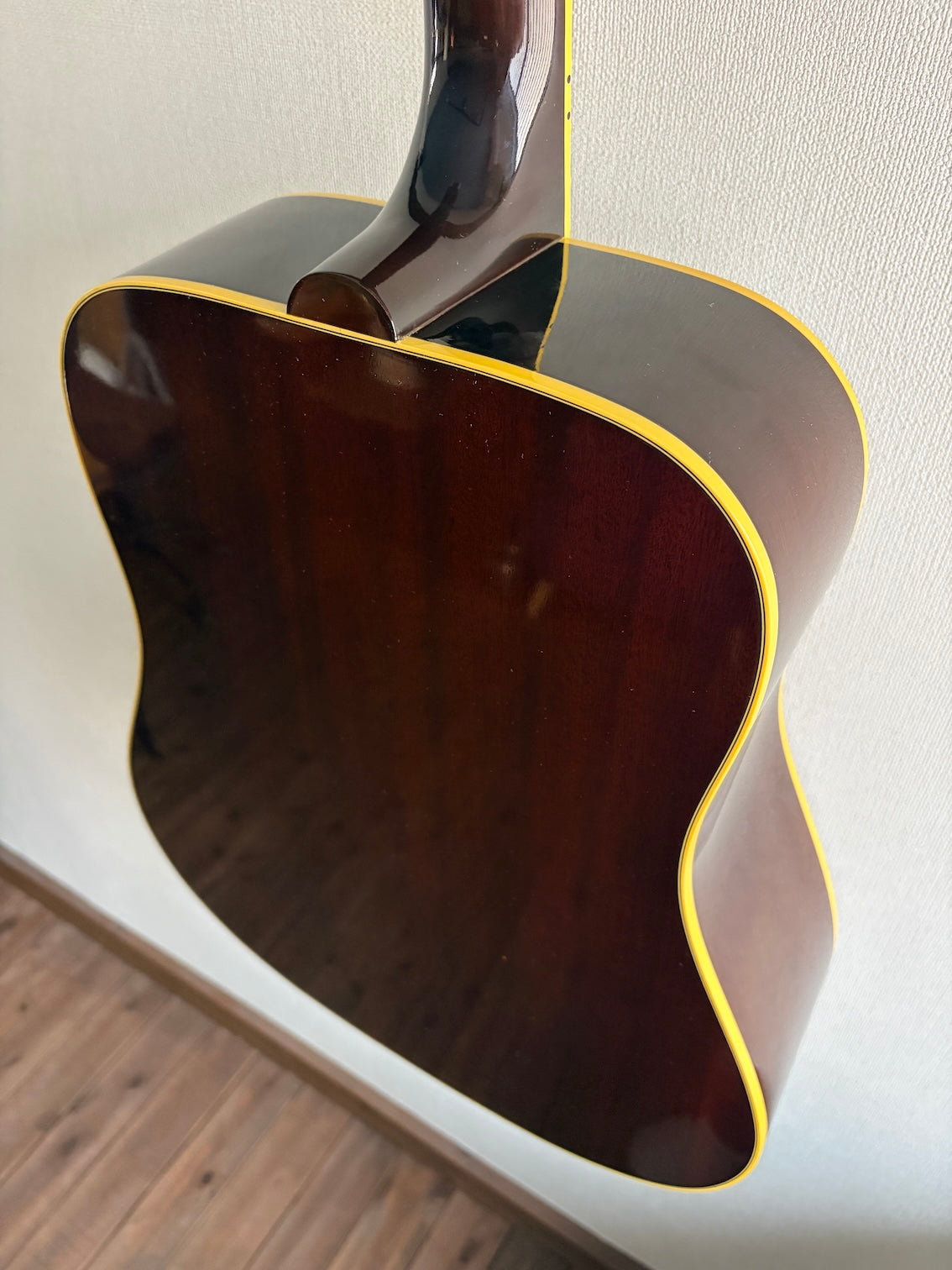Gibson Hummingbird MVS 2002 – auldguitars Gibson Hummingbird MVS 2002 – auldguitars
