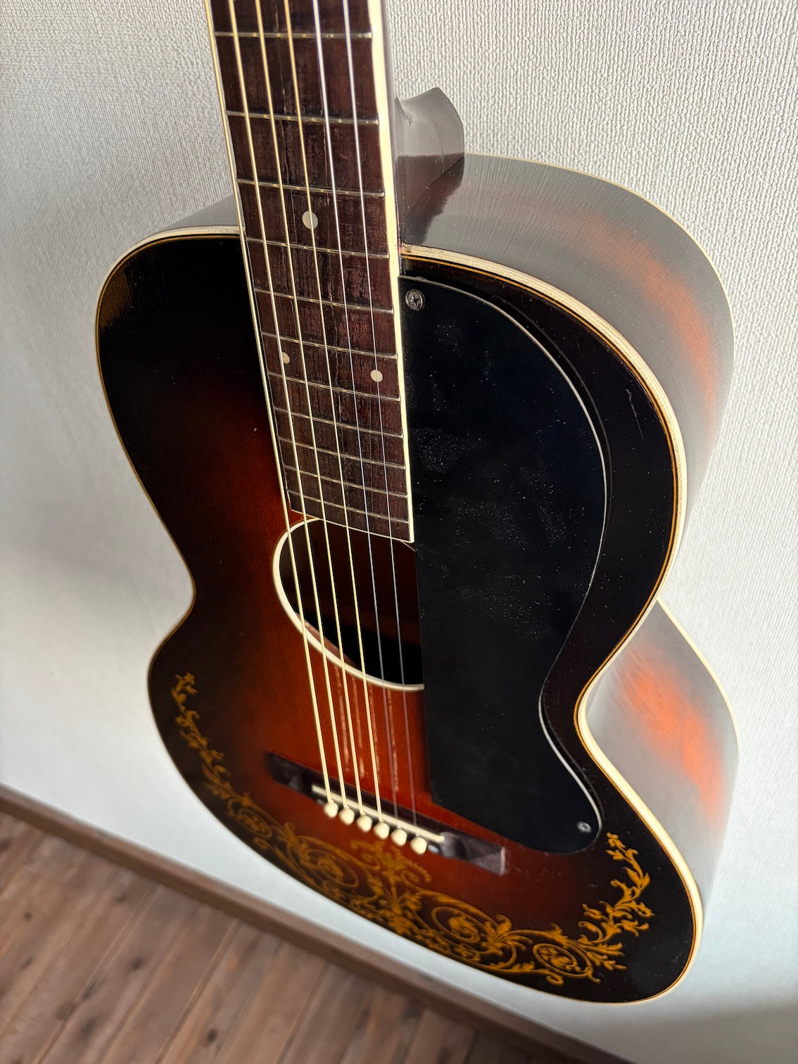 Oafu Hawiian Guitar 1930-40's