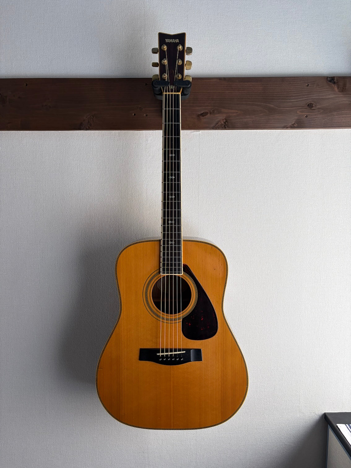 YAMAHA L-8 1970's