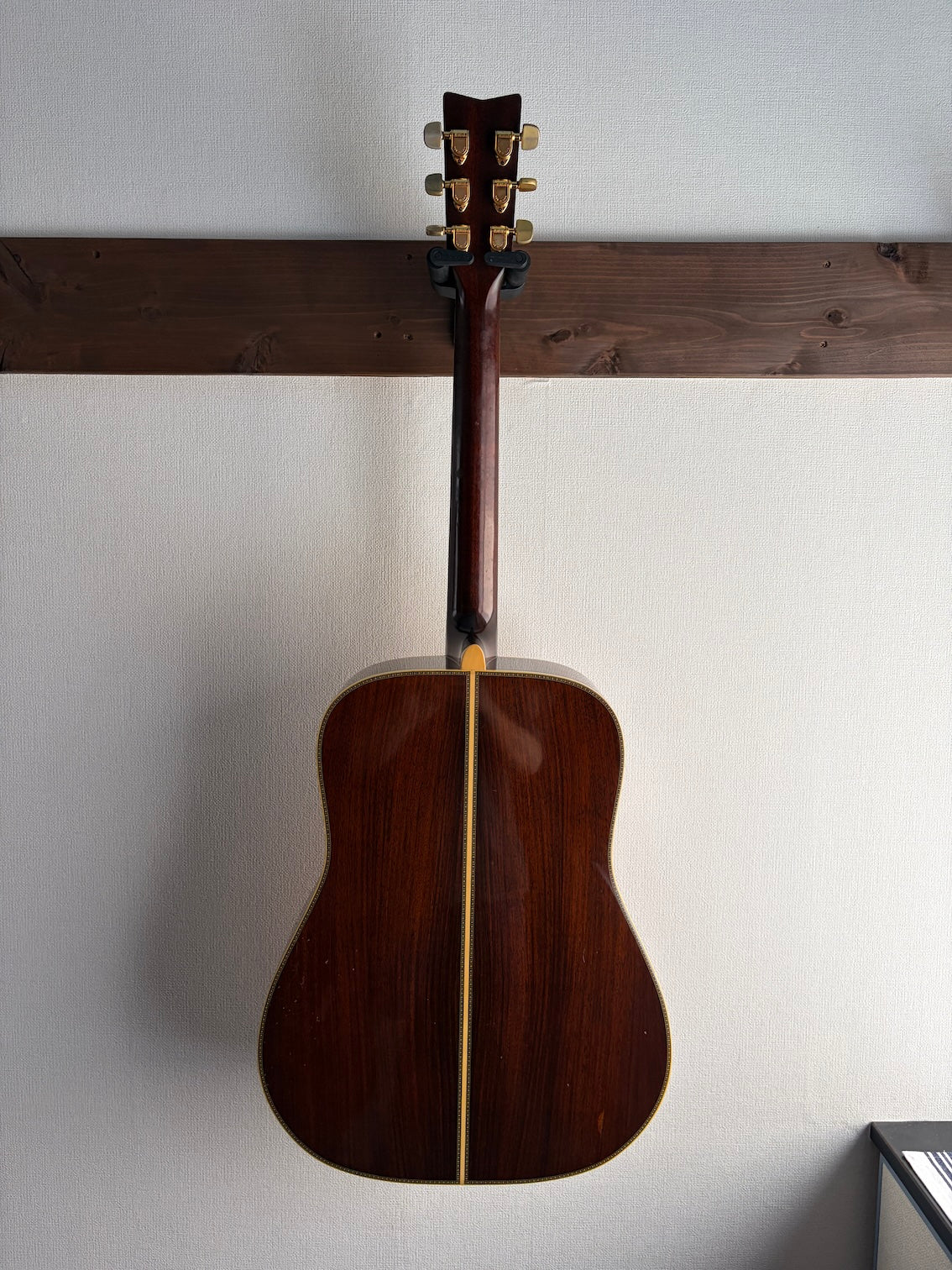 YAMAHA L-8 1970's