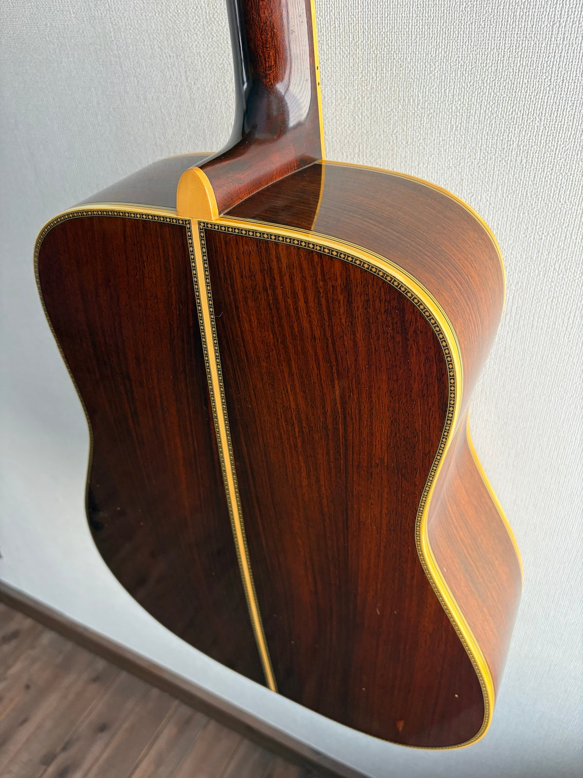 YAMAHA L-8 1970's