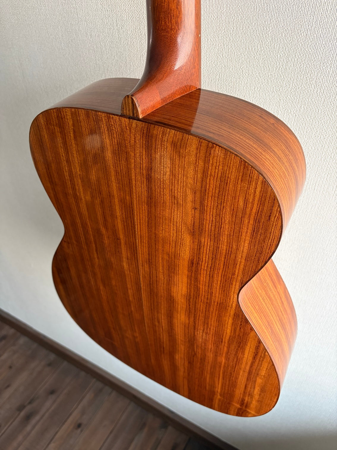 Iwaneko Guitars Model-38 2021