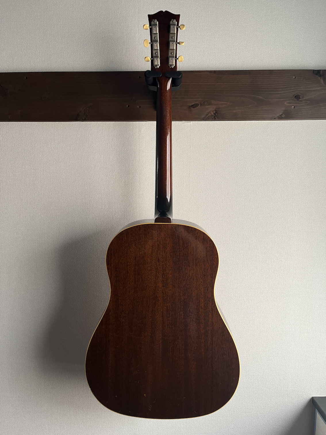 Gibson J-50 1967 – auldguitars Gibson J-50 1967 – auldguitars