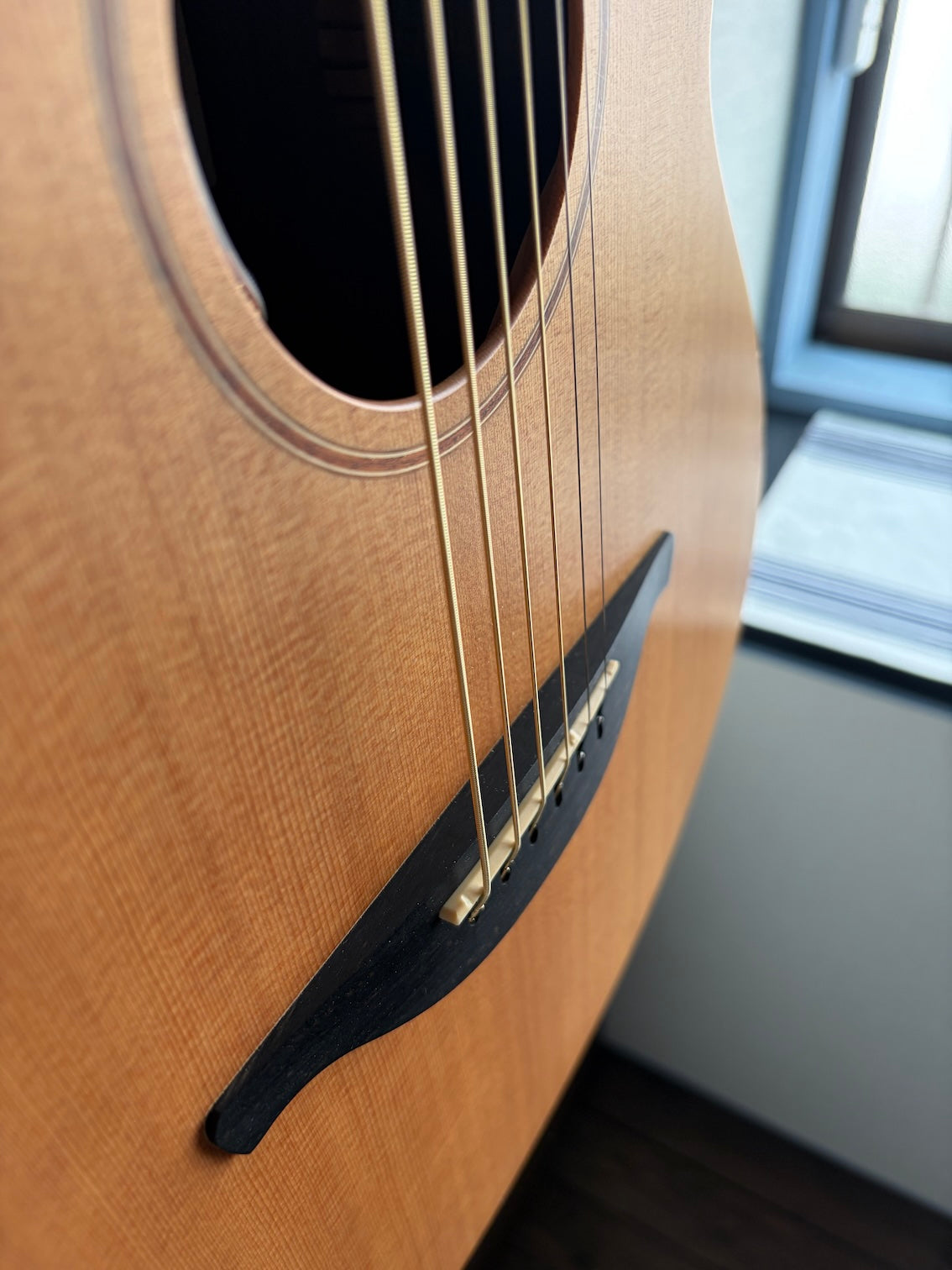 Sheeran by Lowden W04 2022