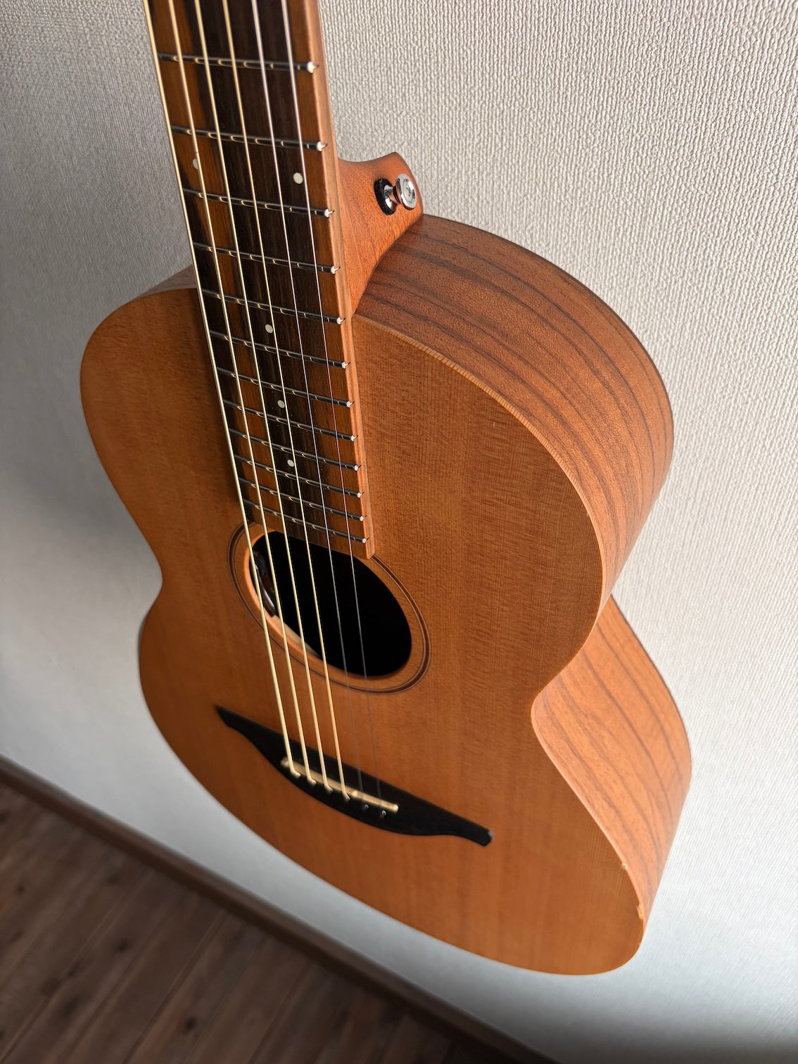 Sheeran by Lowden W04 2022