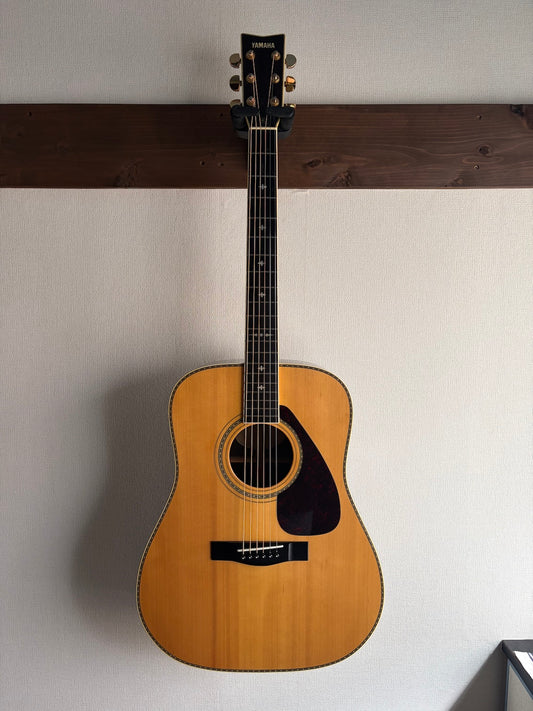 YAMAHA L-10 1982