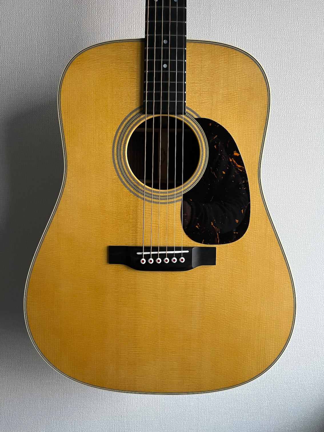 Martin D28 Satin 2023