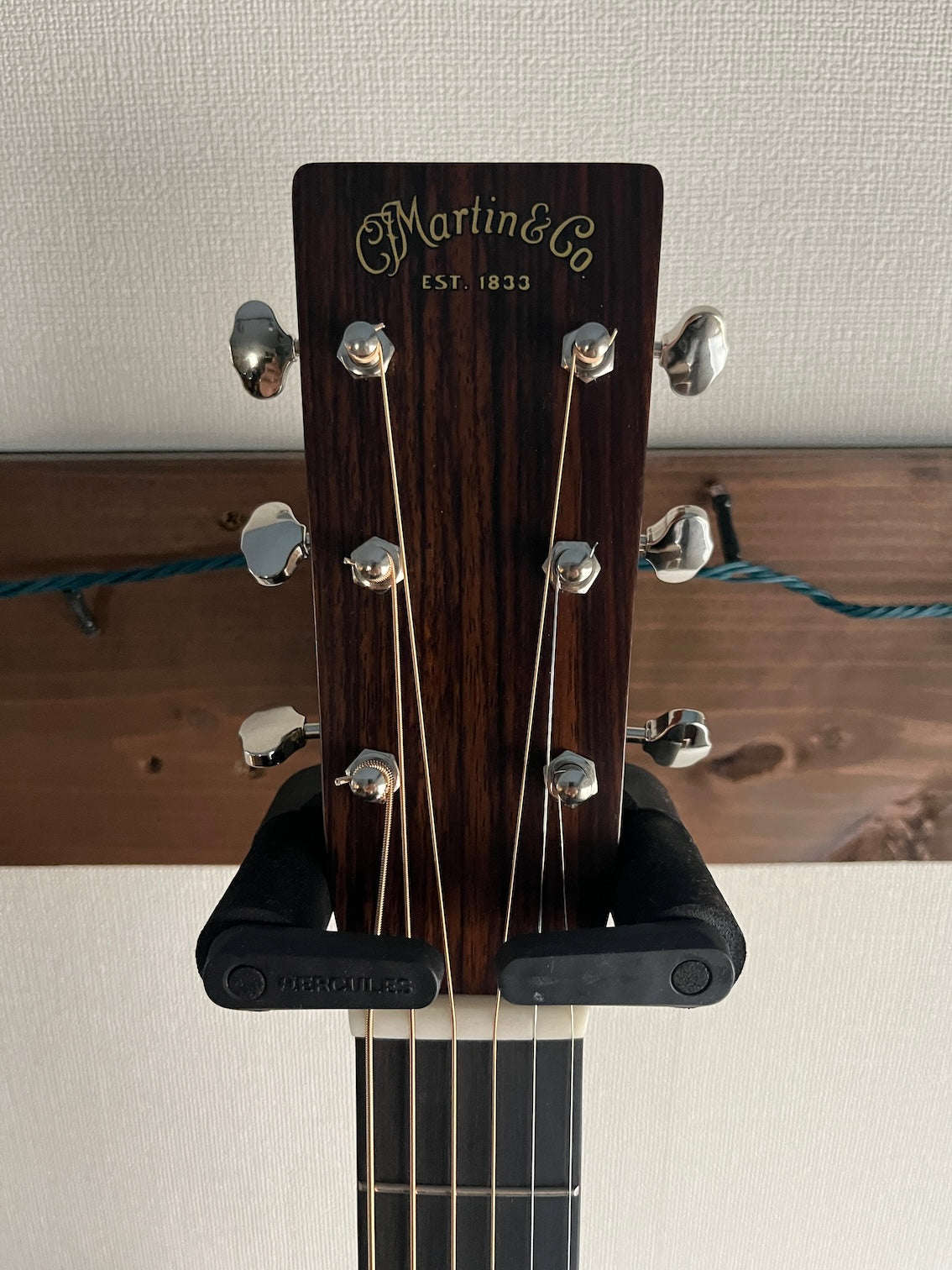 Martin HD28 2023