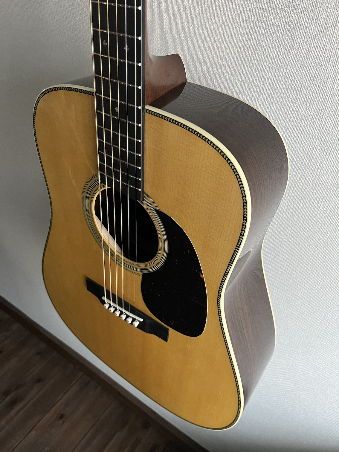 Martin HD28 2023