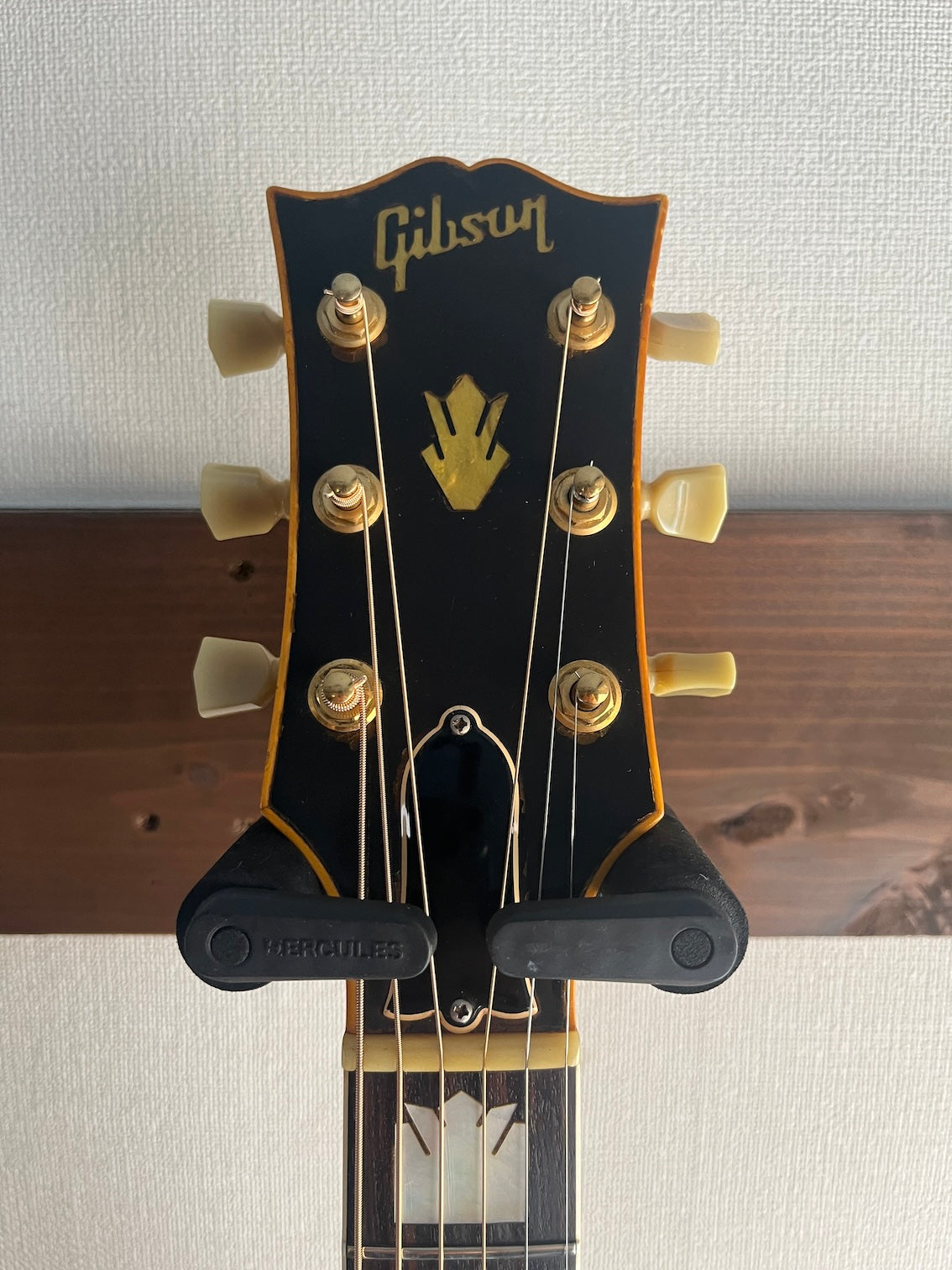 Gibson J-200 1992