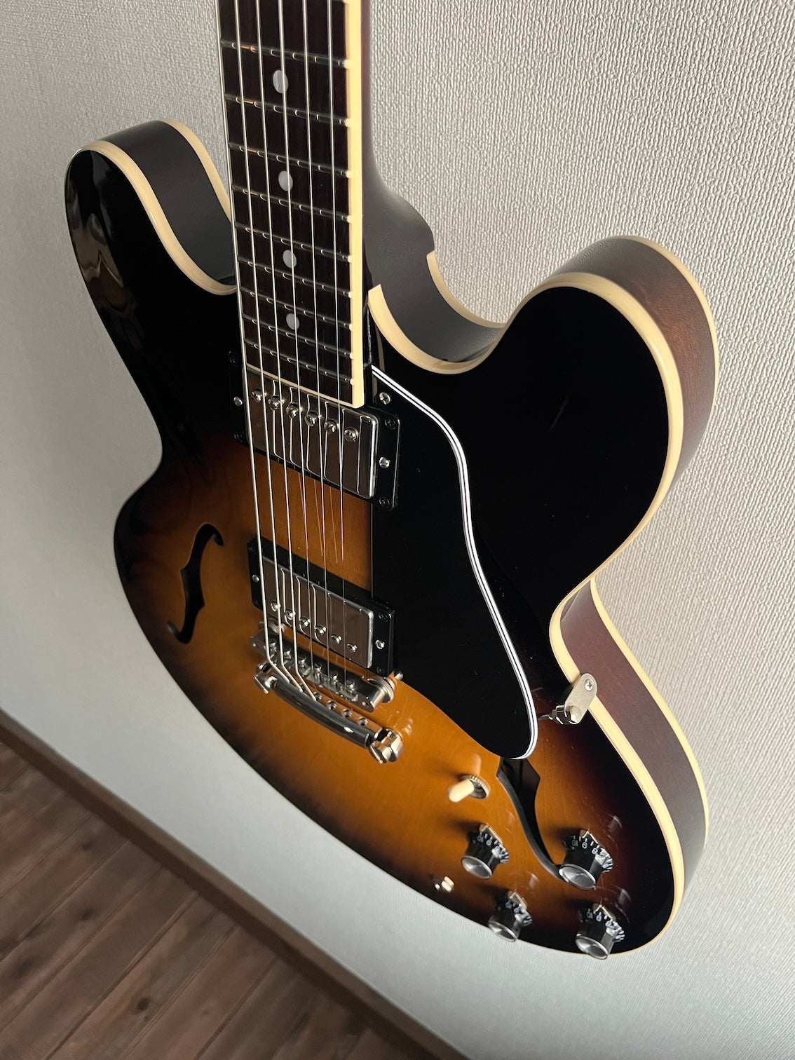Gibson ES-335 2022