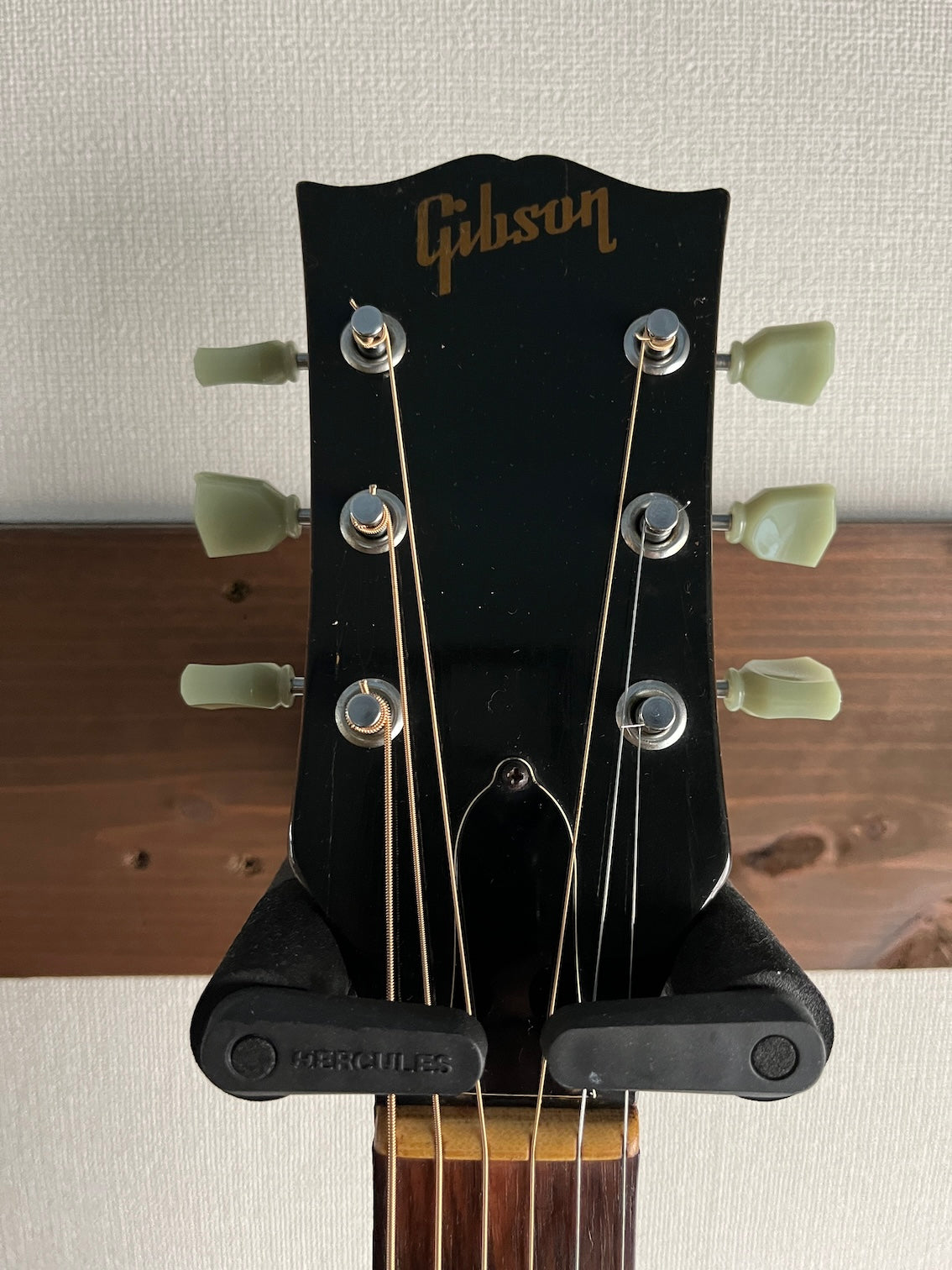 Gibson J45 Deluxe 1974-5